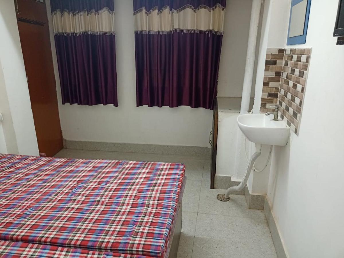 דאוגהאר Chinta Haran Rest House מראה חיצוני תמונה