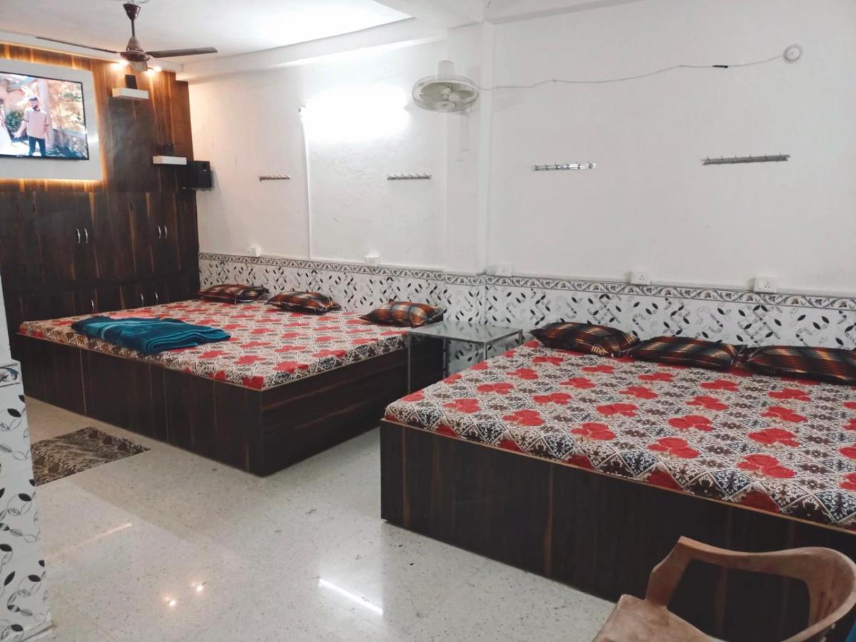 דאוגהאר Chinta Haran Rest House מראה חיצוני תמונה