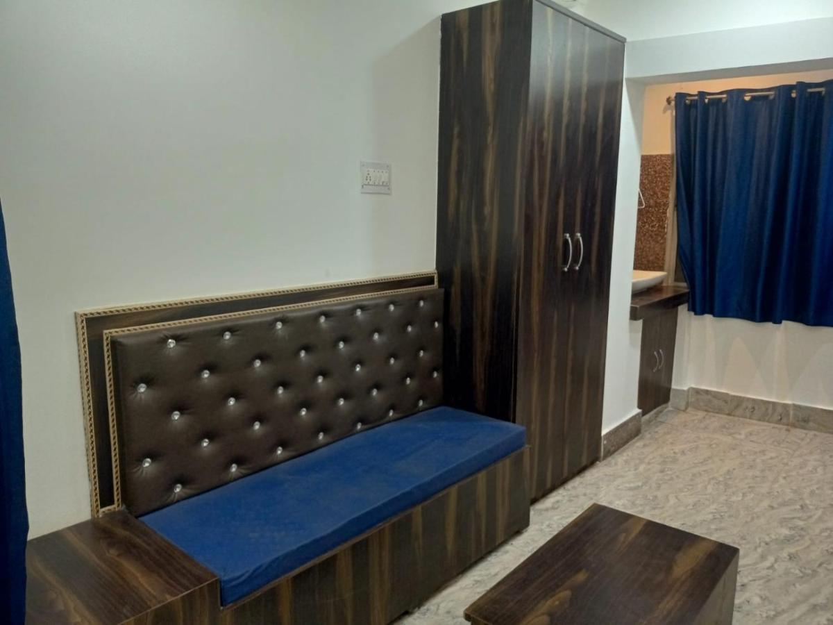 דאוגהאר Chinta Haran Rest House מראה חיצוני תמונה
