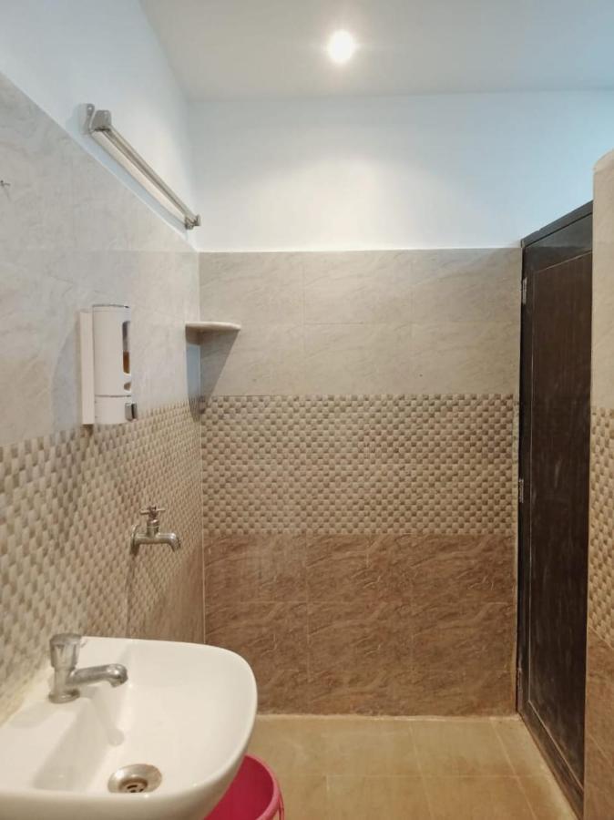 דאוגהאר Chinta Haran Rest House מראה חיצוני תמונה