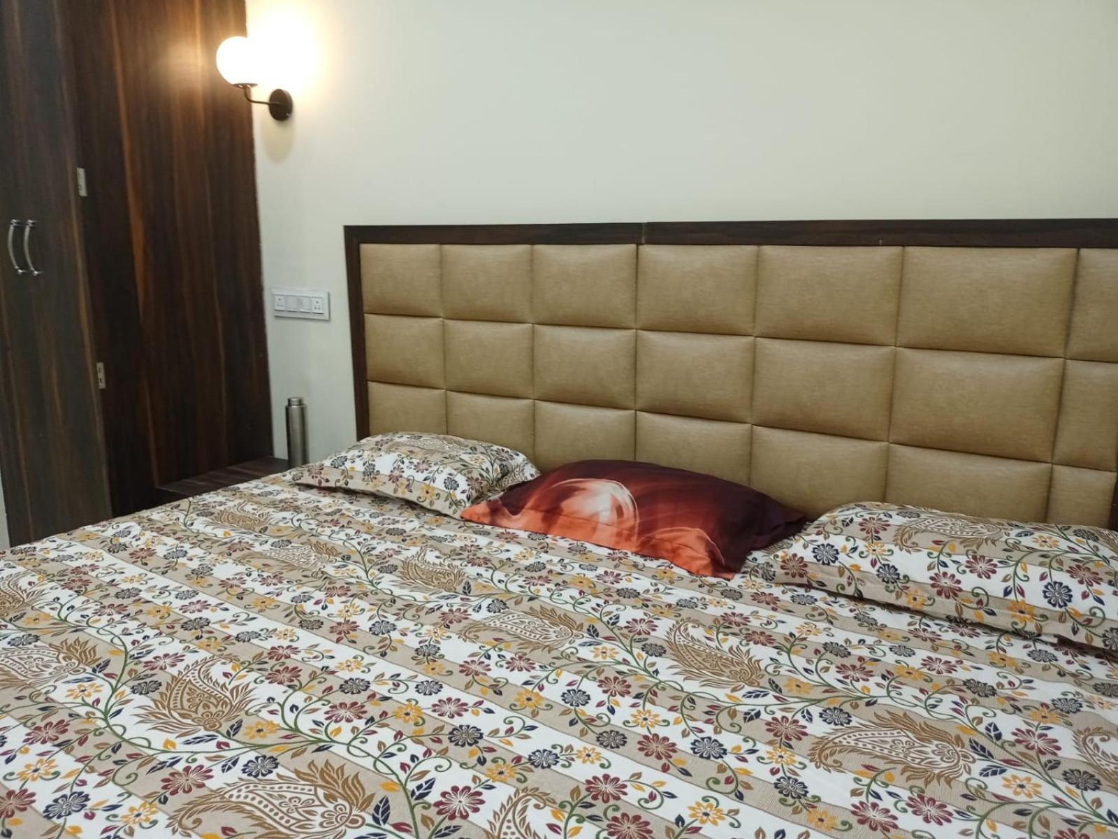 דאוגהאר Chinta Haran Rest House מראה חיצוני תמונה