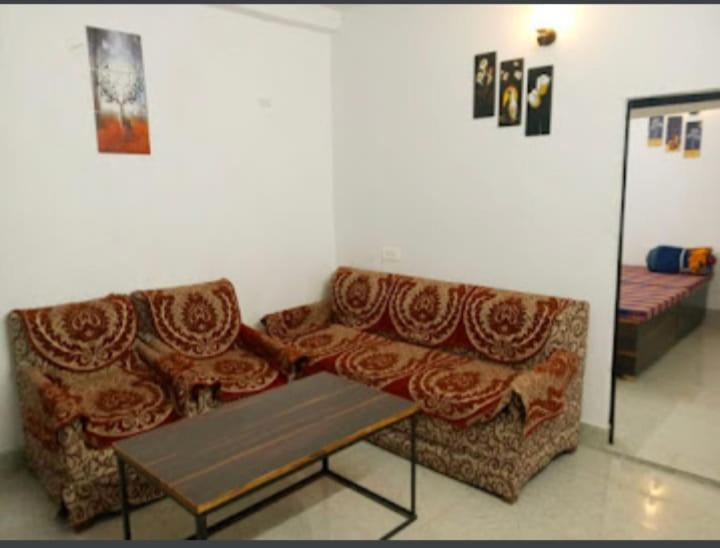 דאוגהאר Chinta Haran Rest House חדר תמונה
